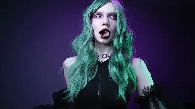 ginger hugs online show from March 27, 10:09 pm