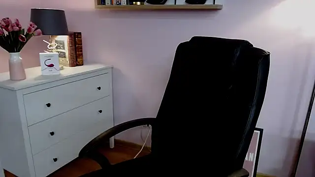 MadelineLust online show from December 28, 10:47 am