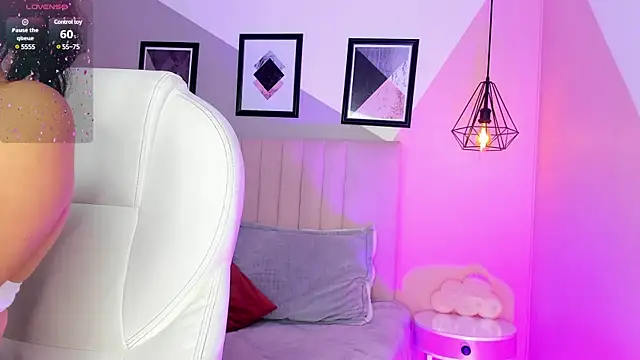 Snapshot of Chloe_fischer_ chatting on February 7, 2:15 pm Chloe fischer online show from February 7, 2:15 pm