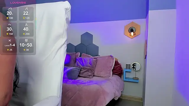 Snapshot of Chloe_fischer_ chatting on September 18, 2:52 pm Chloe fischer online show from September 18, 2:52 pm