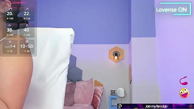 Snapshot of Chloe_fischer_ chatting on October 21, 3:24 pm Chloe fischer online show from October 21, 3:24 pm