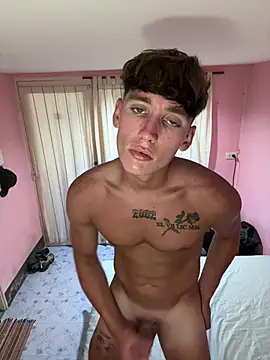 Hornyyoungstud123 online show from July 8, 11:37 am