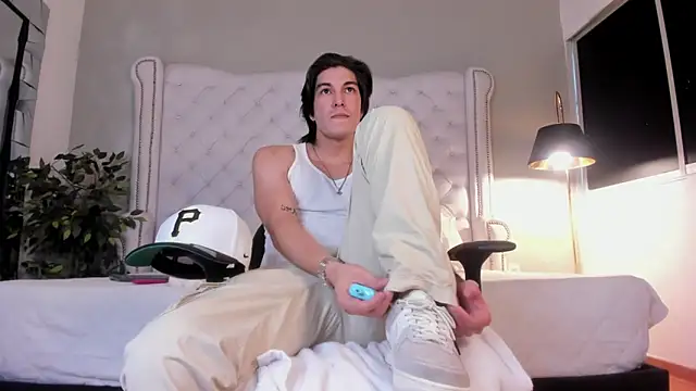 Karimferrer online show from October 30, 7:47 pm