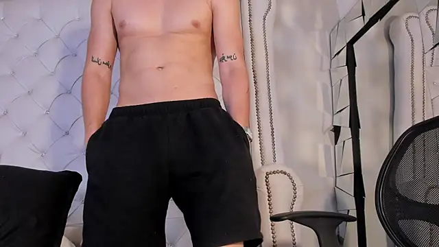 Karimferrer online show from March 27, 8:26 am