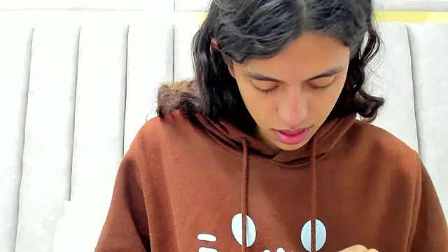 Snapshot of FreyaMoller chatting on February 21, 6:31 pm FreyaMoller online show from February 21, 6:31 pm