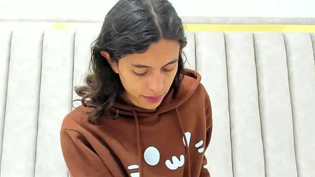 Snapshot of FreyaMoller chatting on March 4, 6:58 pm FreyaMoller online show from March 4, 6:58 pm