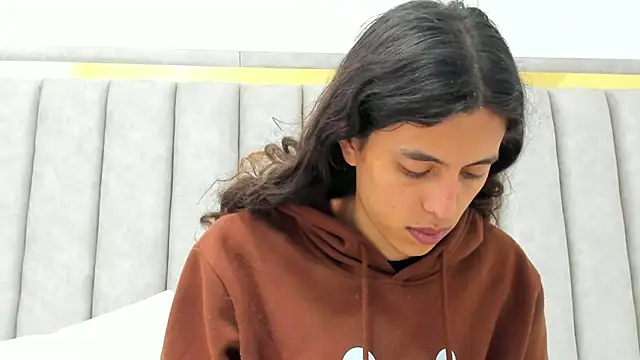 Snapshot of FreyaMoller chatting on March 8, 6:44 pm FreyaMoller online show from March 8, 6:44 pm