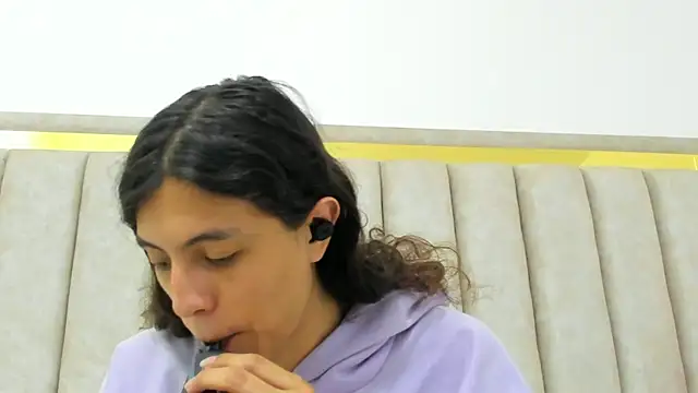 FreyaMoller online show from May 8, 7:19 pm