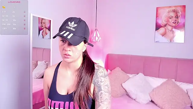 sophie alice  online show from October 7, 12:46 pm