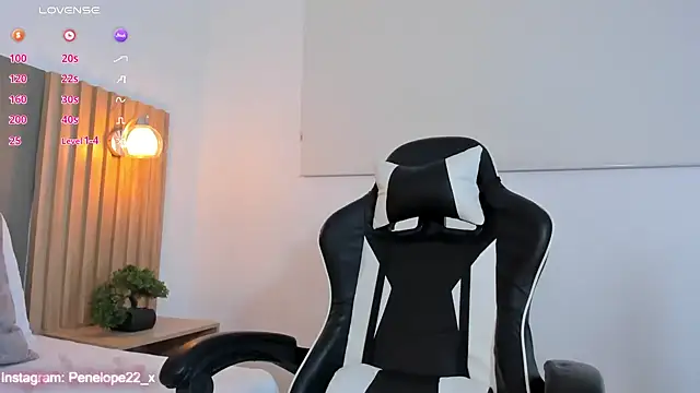 penelope22x  online show from December 23, 1:40 am