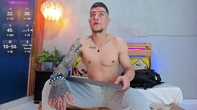 Snapshot of french_sexx chatting on January 20, 1:28 am french sexx online show from January 20, 1:28 am