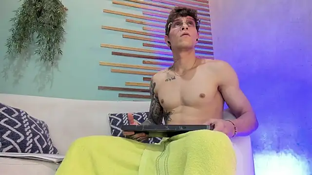 french sexx online show from November 21, 7:45 pm