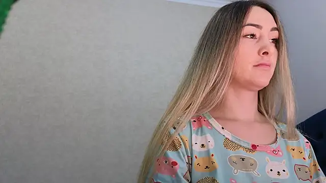 kimmie meow online show from February 24, 7:19 pm