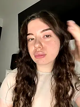 Kimi Ass online show from November 17, 1:06 pm