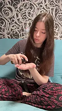 Kimi Ass online show from June 10, 11:09 am