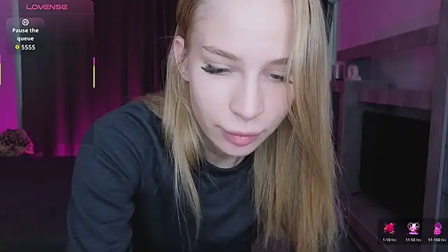 Snapshot of Elis_Fox chatting on March 8, 11:14 am Elis Fox online show from March 8, 11:14 am