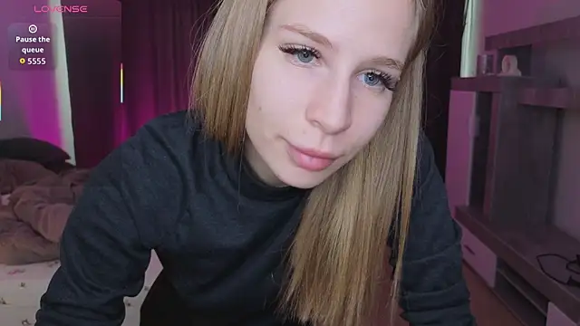 Snapshot of Elis_Fox chatting on March 23, 12:20 pm Elis Fox online show from March 23, 12:20 pm