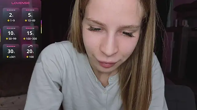 Snapshot of Elis_Fox chatting on April 14, 11:05 am Elis Fox online show from April 14, 11:05 am