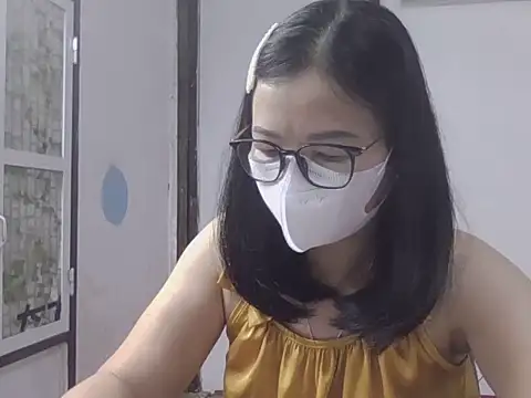 Snapshot of MaiHuong77 chatting on October 31, 2:56 am MaiHuong77 online show from October 31, 2:56 am