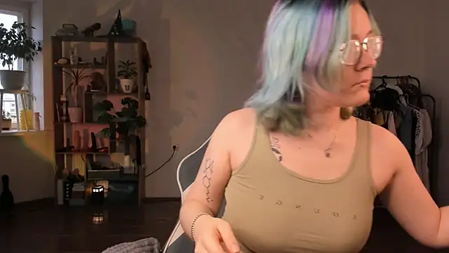 Snapshot of alisahug chatting on September 25, 6:06 am alisahug online show from September 25, 6:06 am