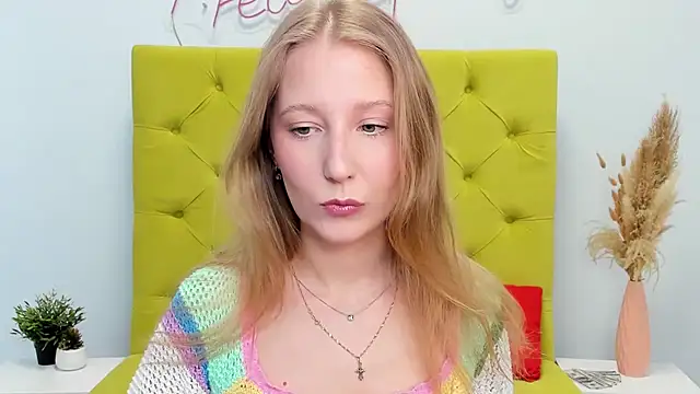 Snapshot of LolaWilsons chatting on March 2, 7:09 am LolaWilsons online show from March 2, 7:09 am