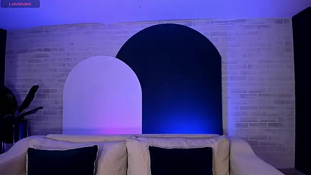 SamanthaConnor  online show from January 22, 8:06 pm