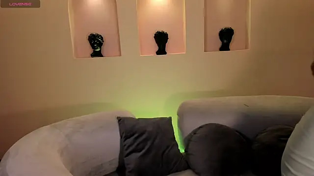 SamanthaConnor  online show from February 17, 7:21 pm