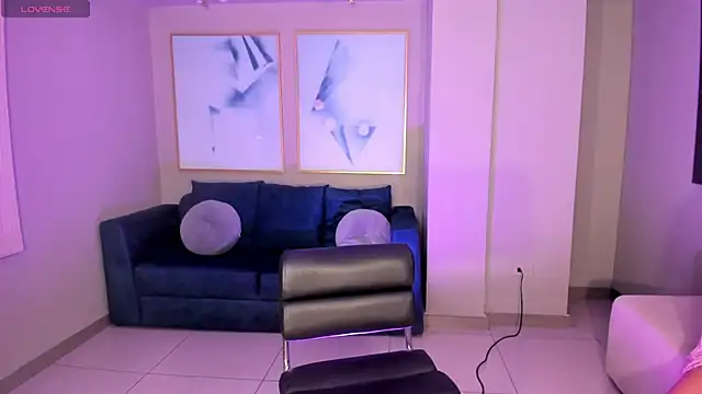 SamanthaConnor  online show from February 25, 7:36 pm