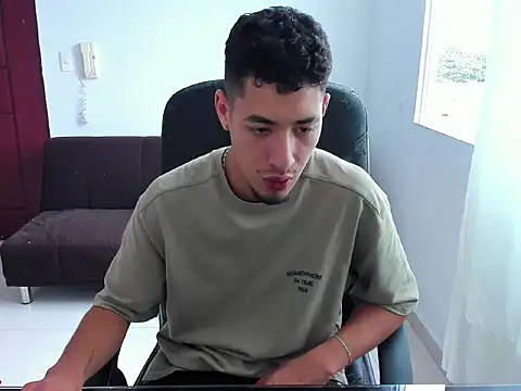 Snapshot of Chandler_ken chatting on October 3, 4:37 pm Chandler ken online show from October 3, 4:37 pm