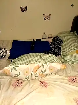 Snapshot of Queen-sluty2 chatting on December 28, 1:50 am Queen-sluty2 online show from December 28, 1:50 am