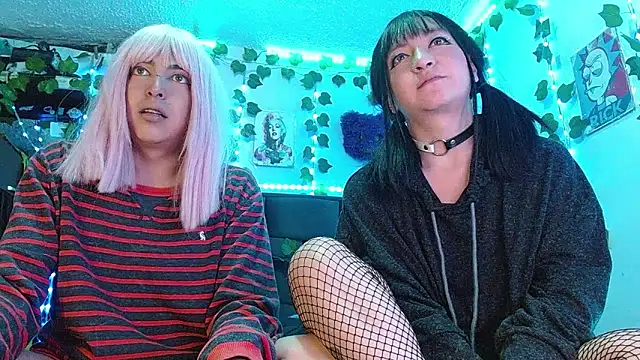 the lesbian game online show from January 24, 7:51 am