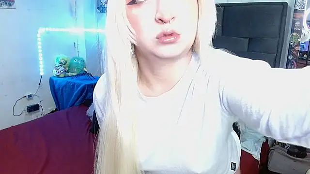 the lesbian game online show from February 24, 4:21 am