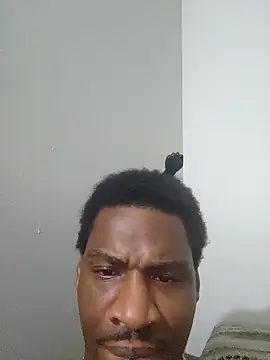 007Giovani online show from February 12, 8:31 am