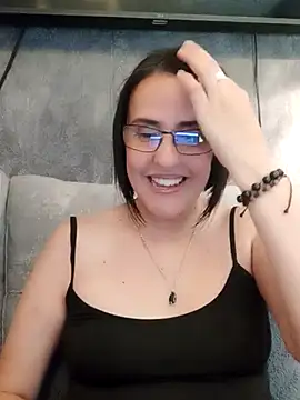 IsisBlake online show from February 9, 1:44 am