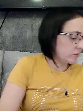 IsisBlake online show from March 4, 10:16 pm