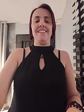 Snapshot of IsisBlake chatting on May 23, 2:10 pm IsisBlake online show from May 23, 2:10 pm