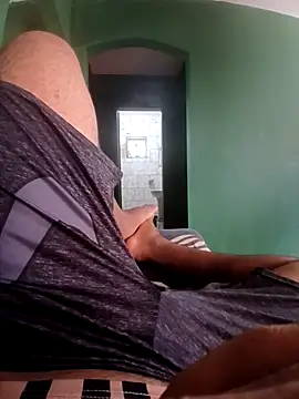 Snapshot of morenogts69 chatting on September 19, 3:24 pm morenogts69 online show from September 19, 3:24 pm