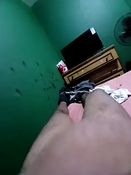 Snapshot of morenogts69 chatting on October 2, 2:29 am morenogts69 online show from October 2, 2:29 am