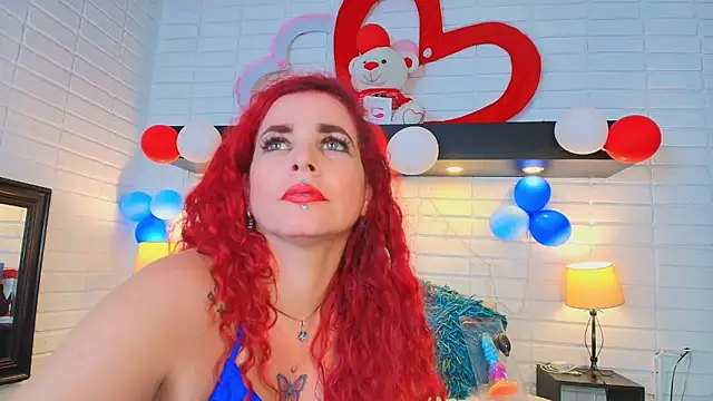 Snapshot of HannaBrave chatting on February 14, 3:47 pm HannaBrave online show from February 14, 3:47 pm