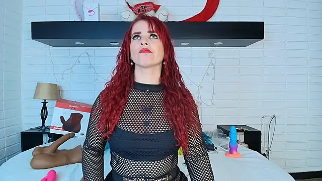 Snapshot of HannaBrave chatting on March 6, 12:19 pm HannaBrave online show from March 6, 12:19 pm