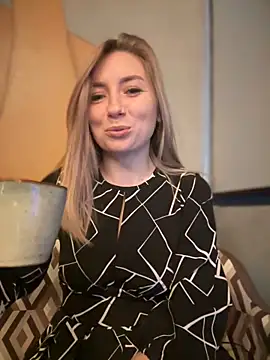 Crazy-Rosa online show from January 18, 4:10 pm