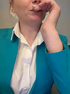 Crazy-Rosa online show from February 1, 4:00 pm