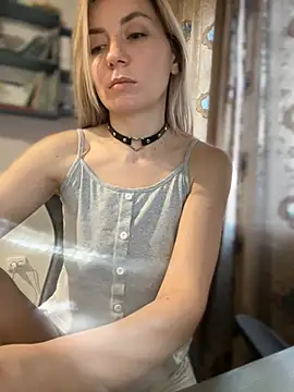 Crazy-Rosa online show from February 15, 2:58 am