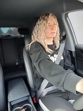 Crazy-Rosa online show from March 16, 4:41 am