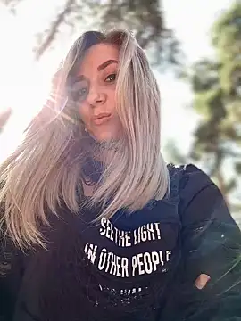 Crazy-Rosa online show from March 20, 6:08 am