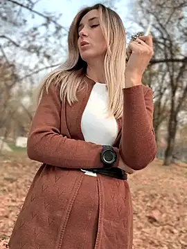 Crazy-Rosa online show from October 28, 8:29 am