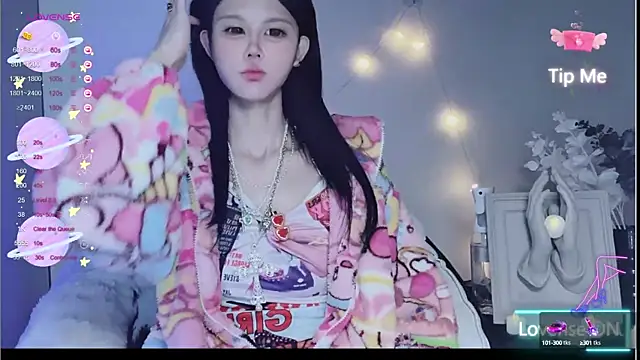 Snapshot of O0_0Q chatting on December 27, 4:43 pm O0 0Q online show from December 27, 4:43 pm