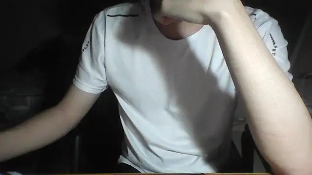 Snapshot of YunheLEE chatting on April 8, 2:17 pm YunheLEE online show from April 8, 2:17 pm