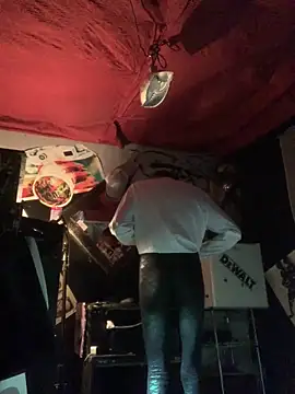 Snapshot of Gillygilly76 chatting on March 21, 2:38 am Gillygilly76 online show from March 21, 2:38 am