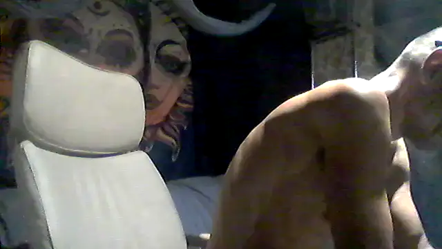 Snapshot of Gillygilly76 chatting on March 29, 11:16 pm Gillygilly76 online show from March 29, 11:16 pm